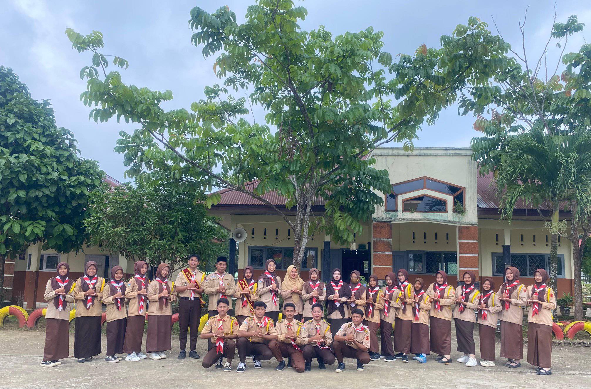 Serah Terima Jabatan Dewan Ambalan Raden Mattaher Sri Soedewi Gugus Depan 693-694 Ambalan Man 3 Merangin Tahun 2025